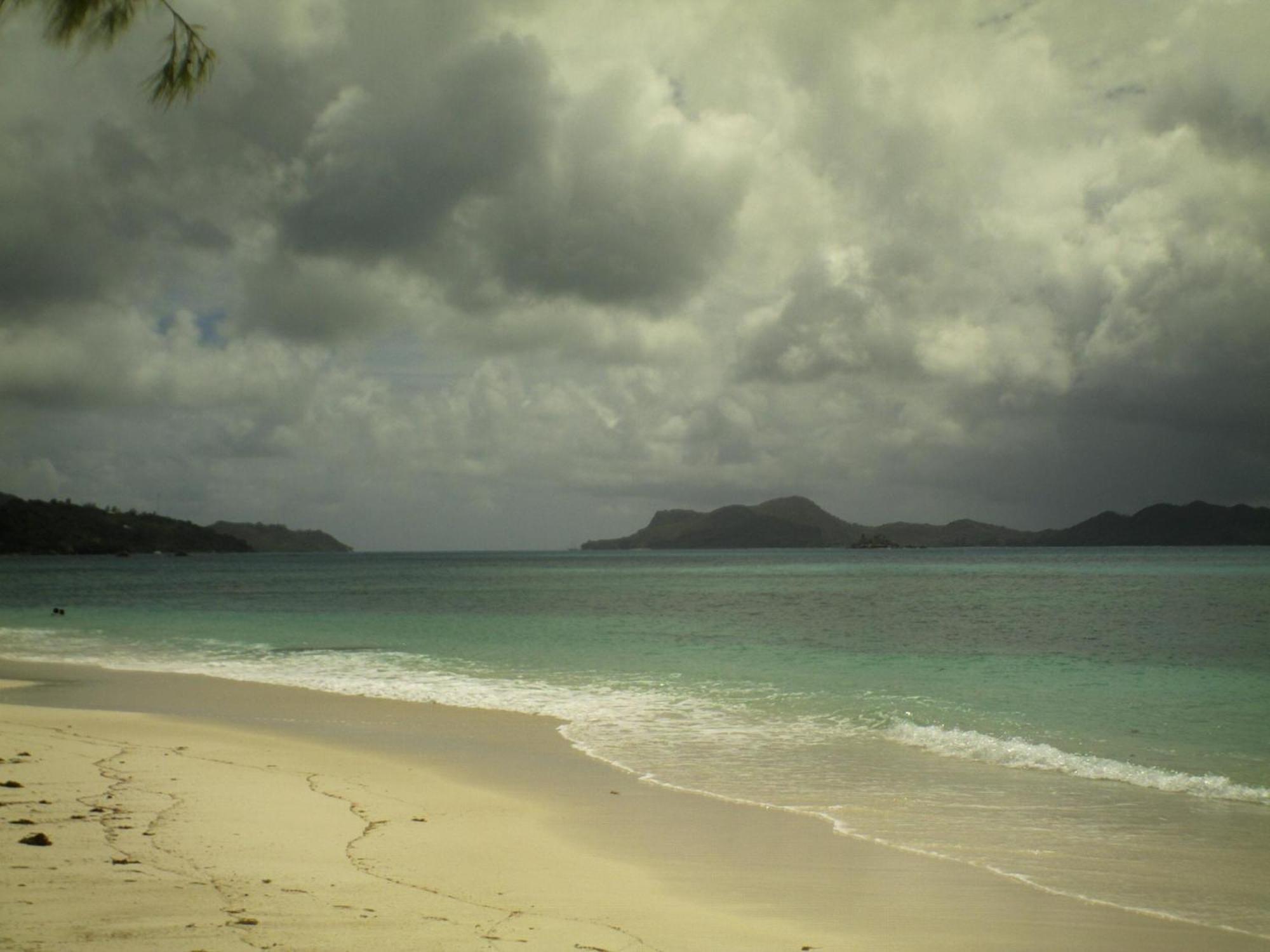 Sea View Lodge Baie Sainte Anne Room photo